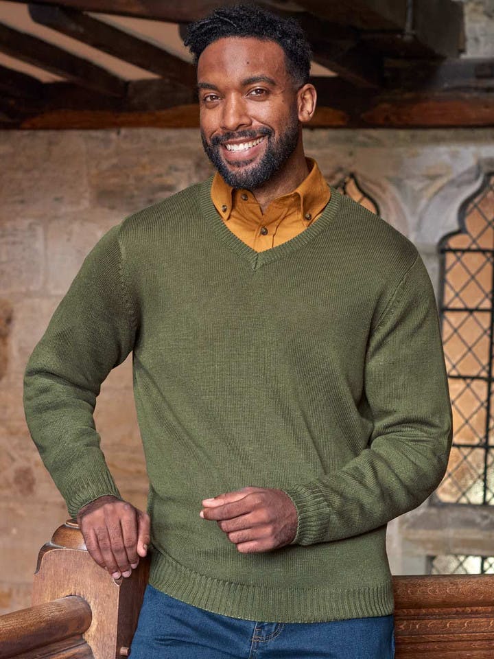 Men's Green Sustainable Seawool Sweater on Model