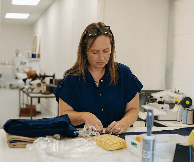 Tailor measuring pants